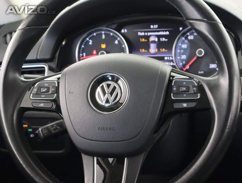Foto inzerátu Volkswagen Touareg 3.0 TDI