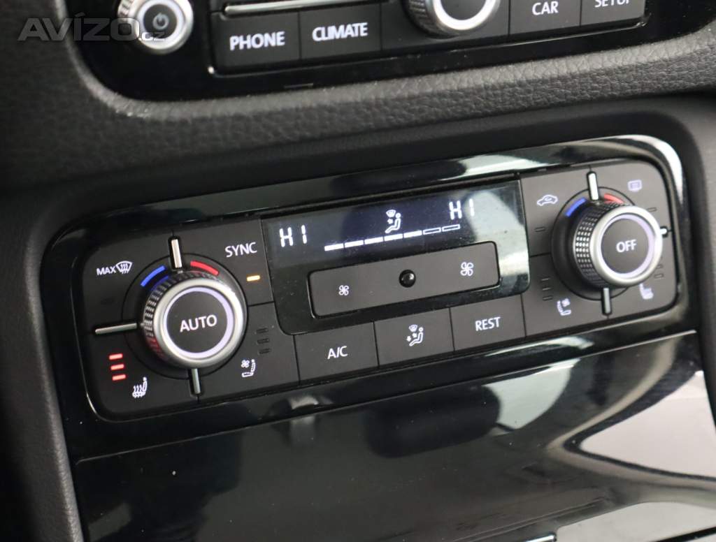 Foto inzerátu Volkswagen Touareg 3.0 TDI