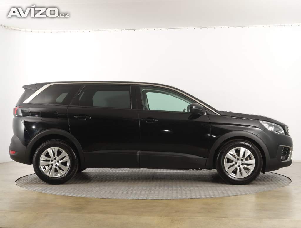 Foto inzerátu Peugeot 5008 1.5 BlueHDi