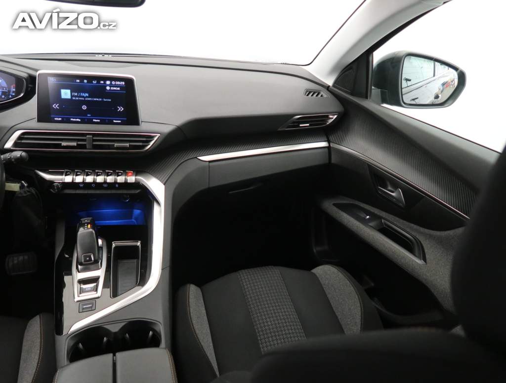 Foto inzerátu Peugeot 5008 1.5 BlueHDi