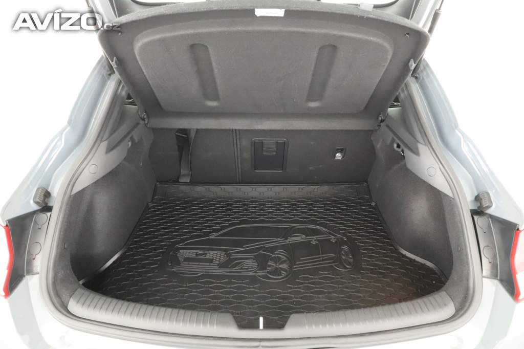 Foto inzerátu Hyundai i30 Fastback 1.5 T-GDI MHEV