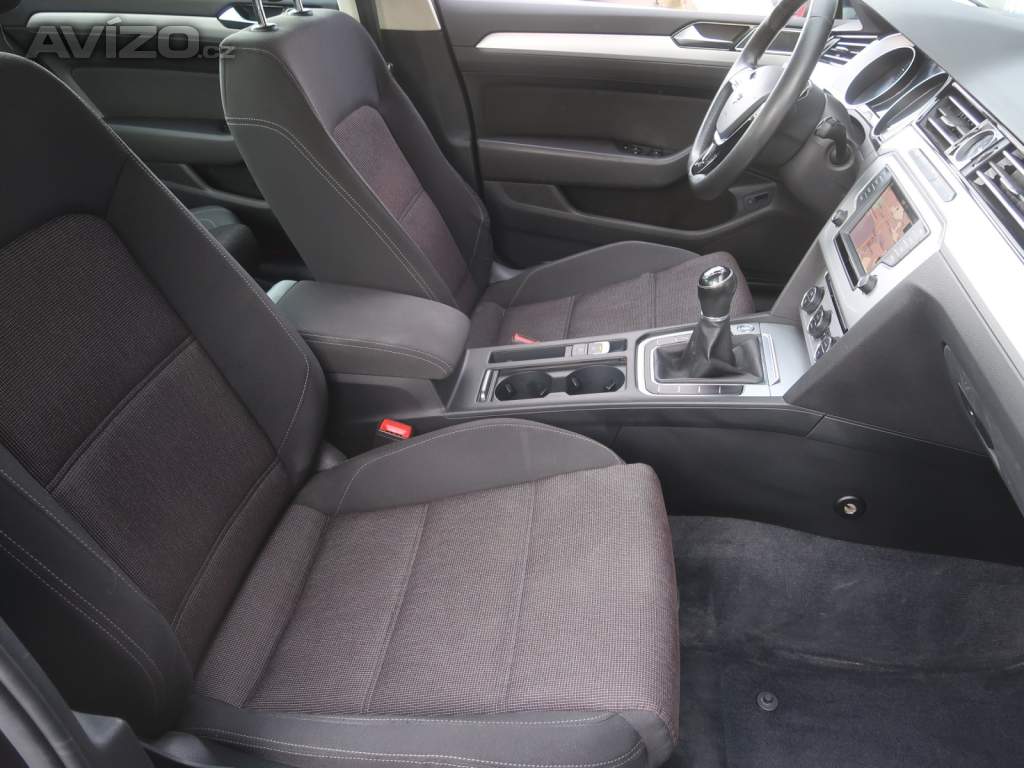 Foto inzerátu Volkswagen Passat 1.8 TSI