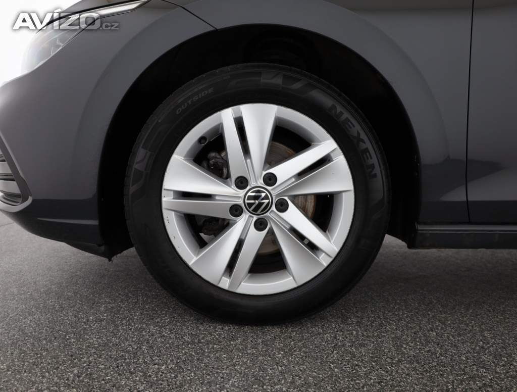 Foto inzerátu Volkswagen Golf 1.0 TSI