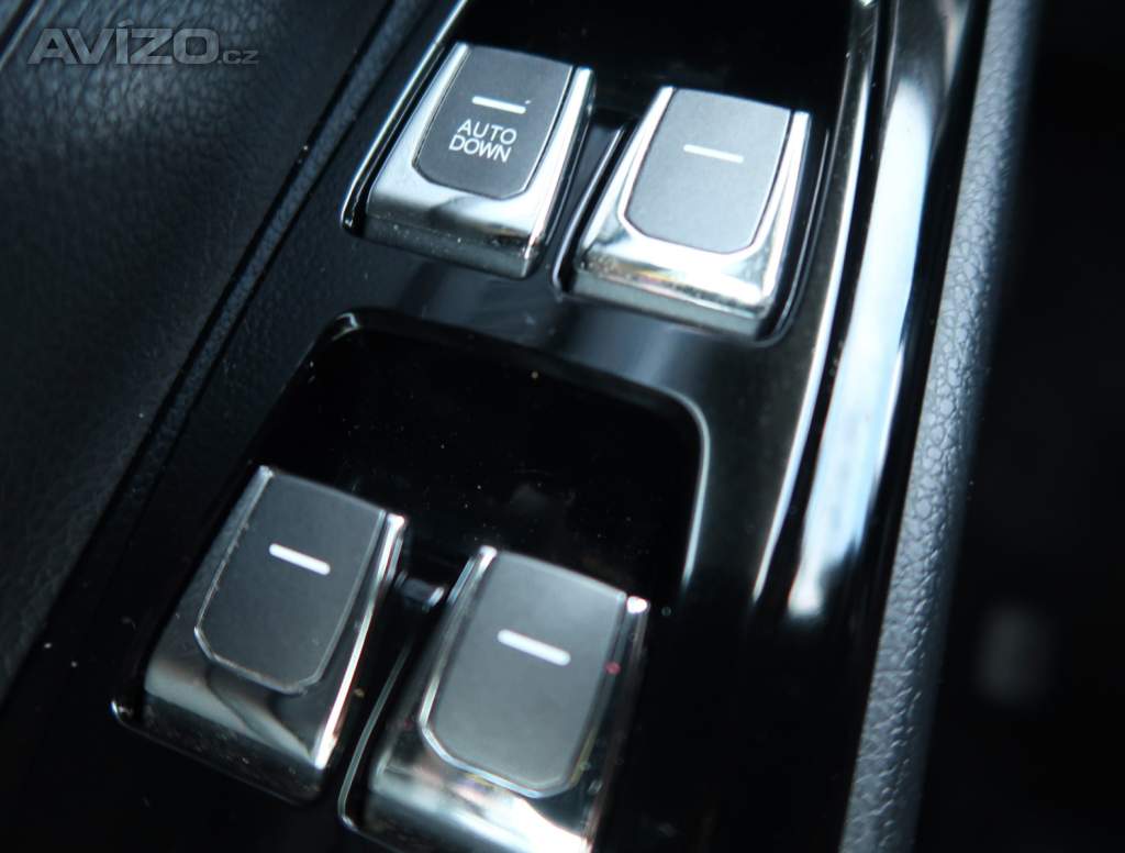 Foto inzerátu SsangYong Korando 1.5 T-GDI