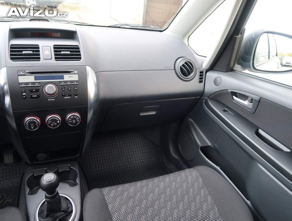 Foto inzerátu Suzuki SX4 1.6 VVT