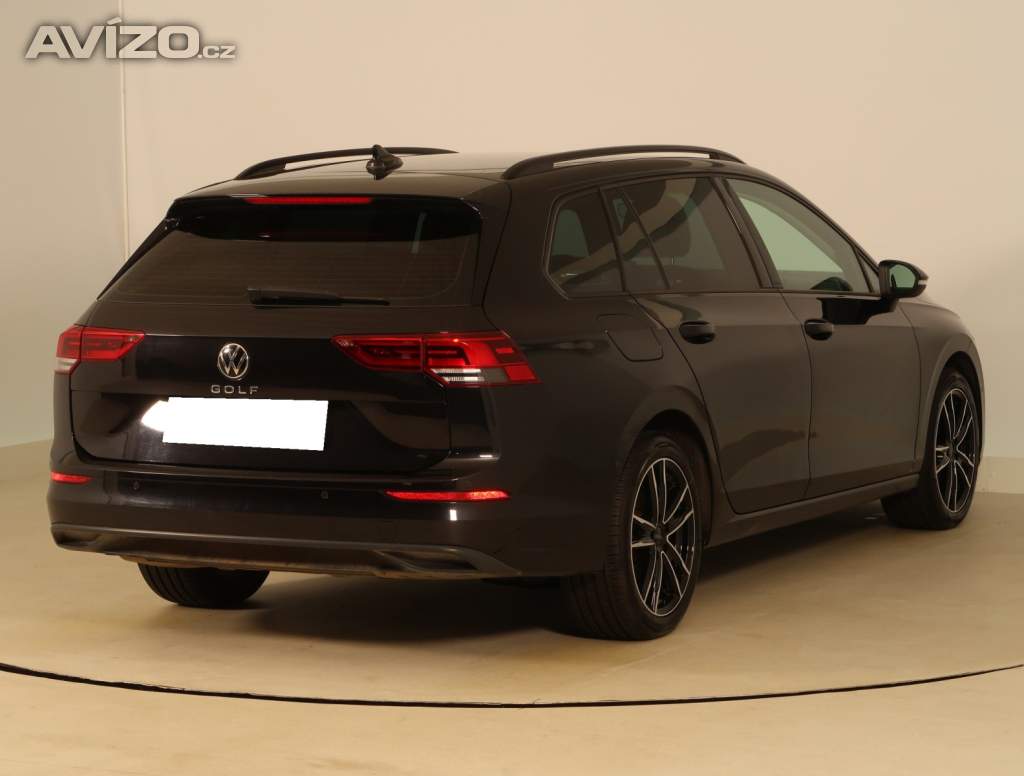 Foto inzerátu Volkswagen Golf 1.5 eTSI