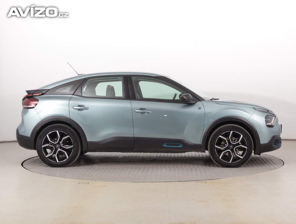 Foto inzerátu Citroën e-C4 50 kWh