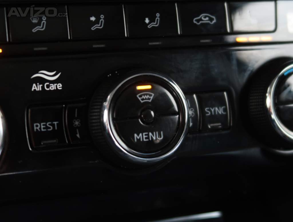 Foto inzerátu Škoda Superb 1.5 TSI