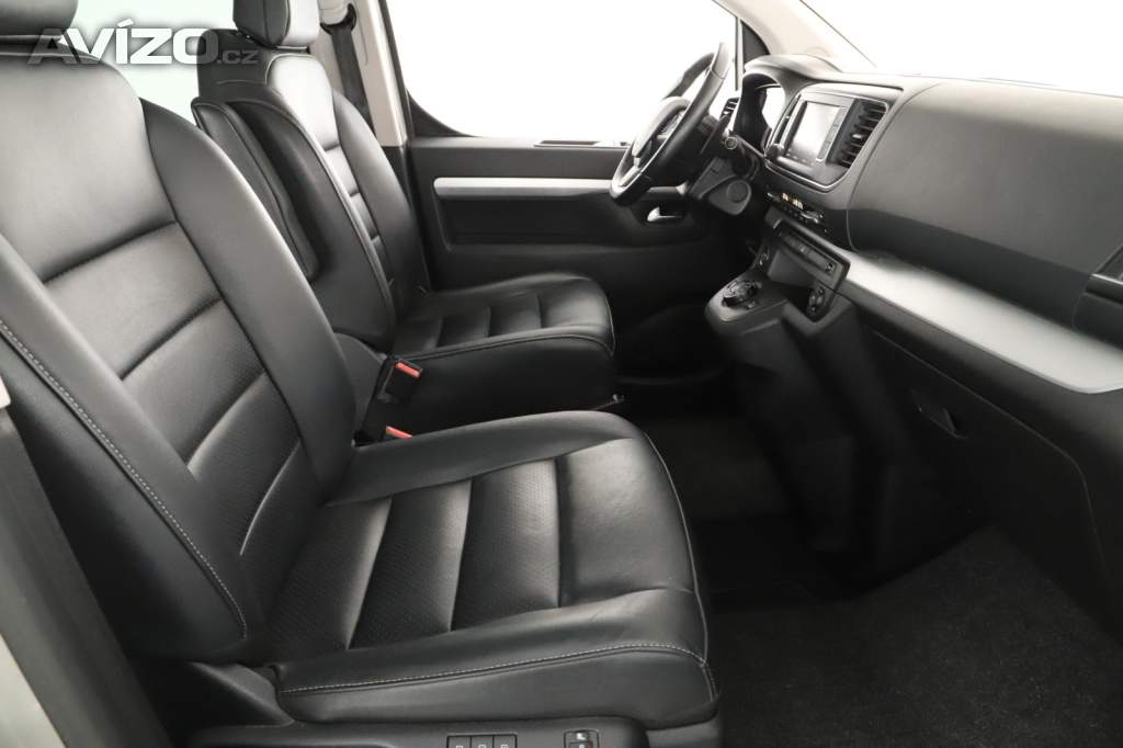 Foto inzerátu Peugeot Traveller 2.0 BlueHDi