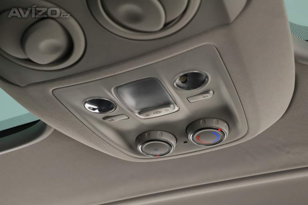 Foto inzerátu Peugeot Traveller 2.0 BlueHDi