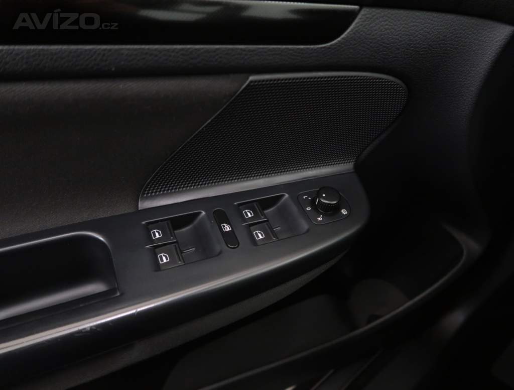 Foto inzerátu Volkswagen Golf 1.4 TSI