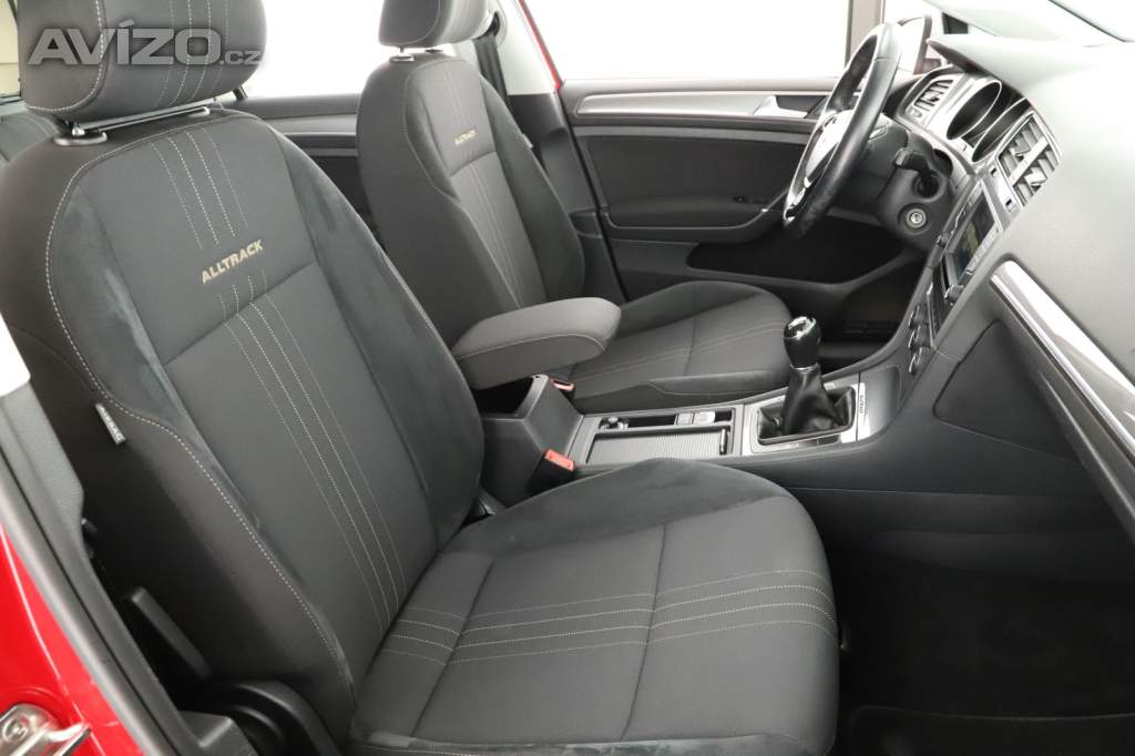 Foto inzerátu Volkswagen Golf 1.6 TDI