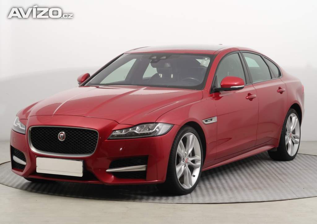 Foto inzerátu Jaguar XF 20d AWD