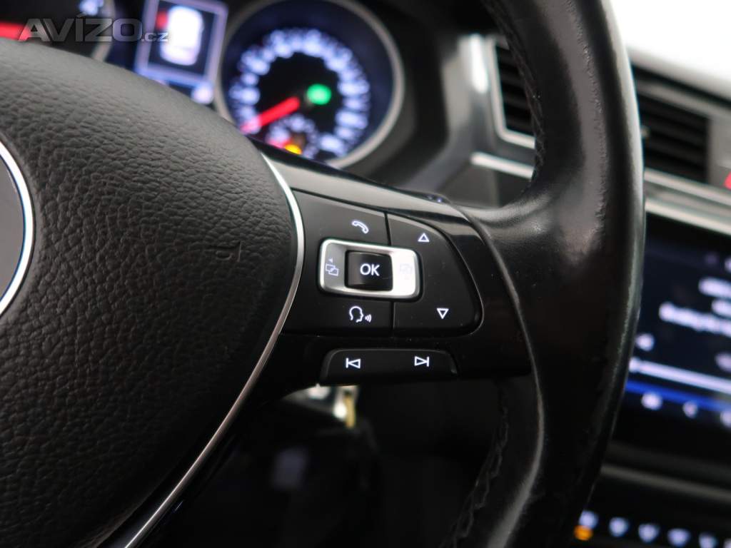 Foto inzerátu Volkswagen Tiguan 2.0 TDI