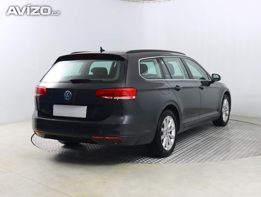 Foto inzerátu Volkswagen Passat 2.0 TDI