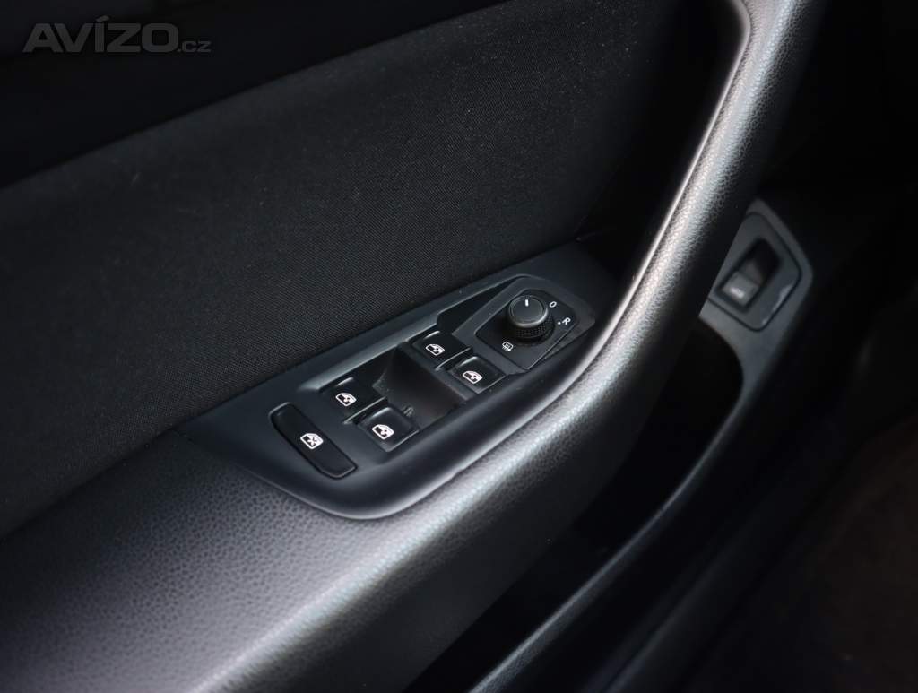 Foto inzerátu Volkswagen Passat 2.0 TDI