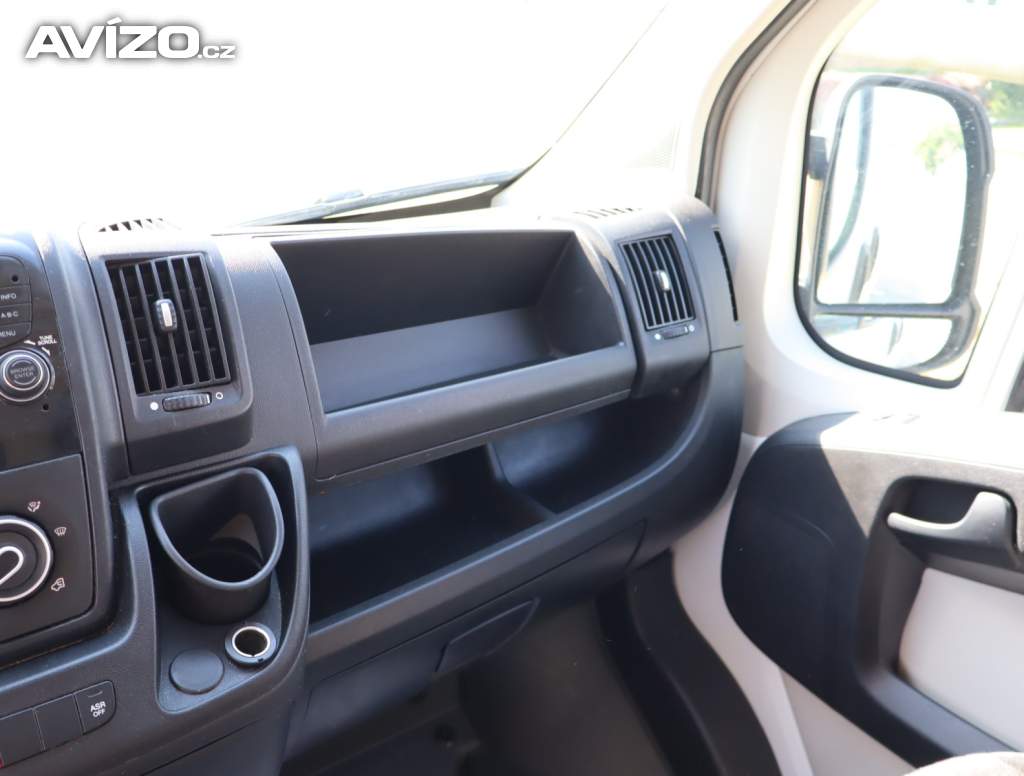 Foto inzerátu Peugeot Boxer 2.0 BlueHDi