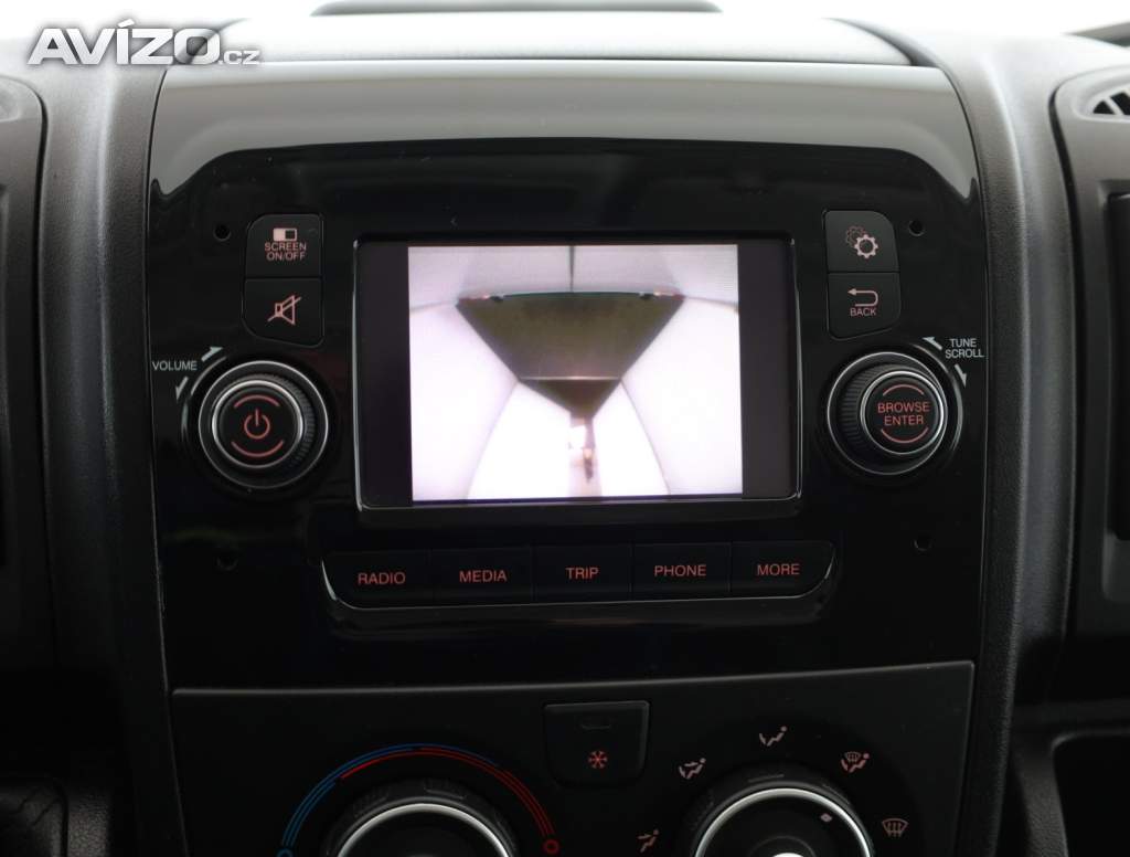 Foto inzerátu Citroën Jumper 2.2 BlueHDi