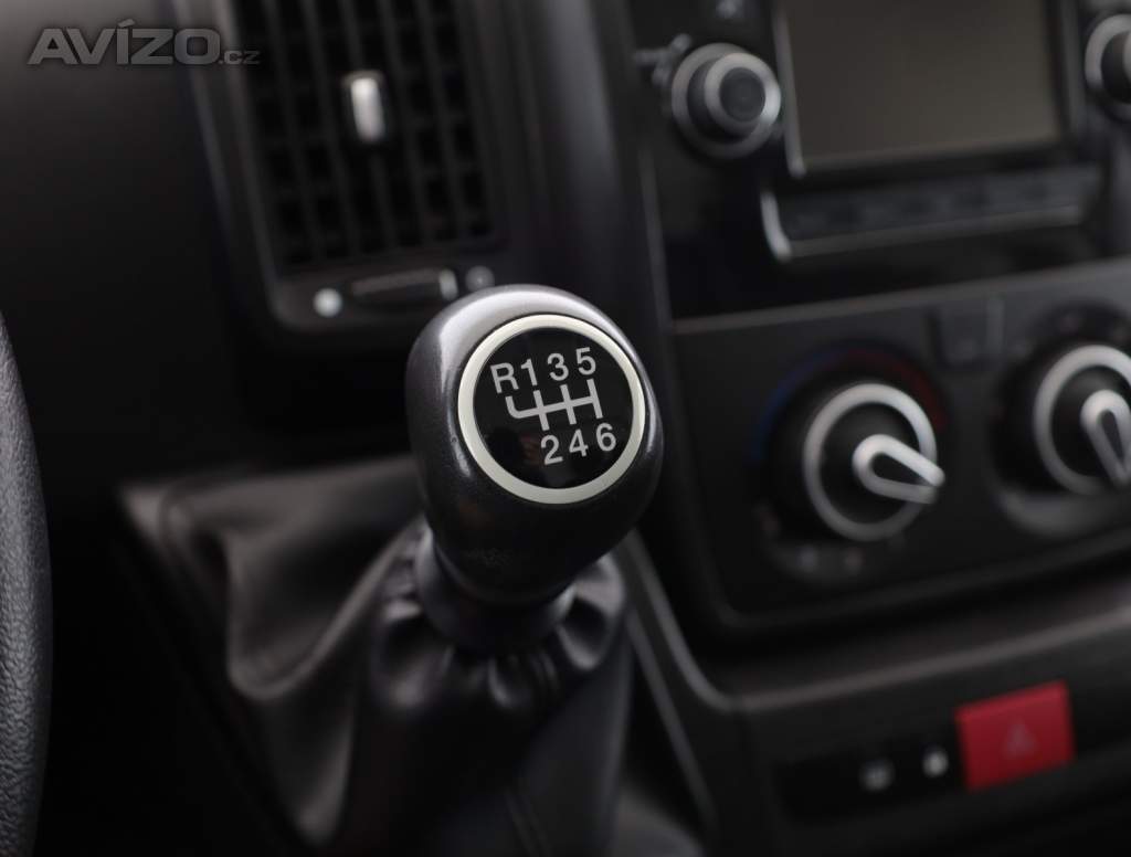 Foto inzerátu Citroën Jumper 2.2 BlueHDi