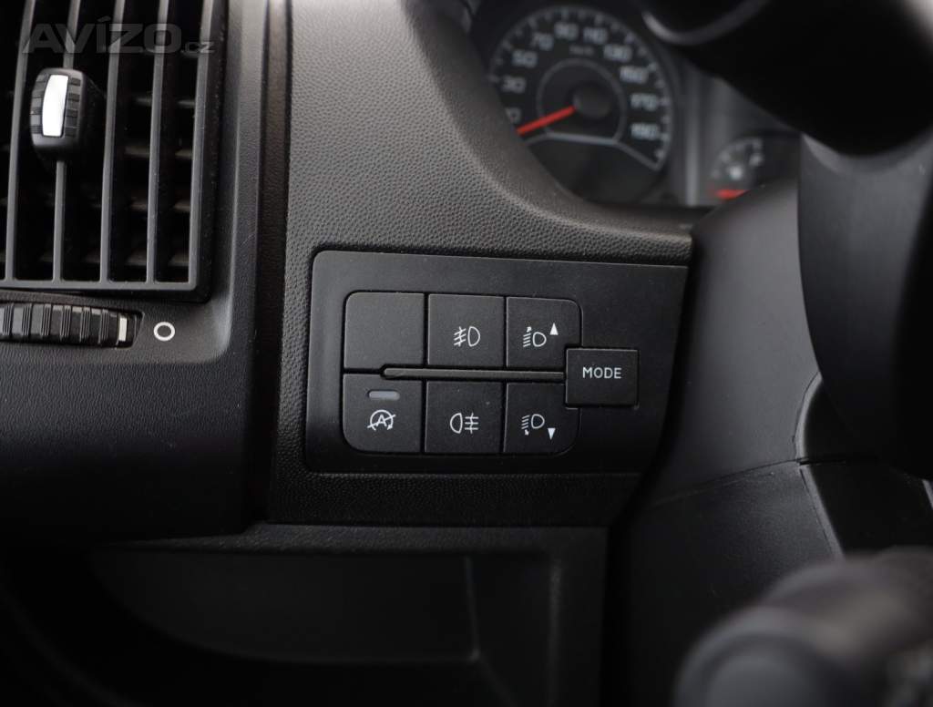 Foto inzerátu Citroën Jumper 2.2 BlueHDi