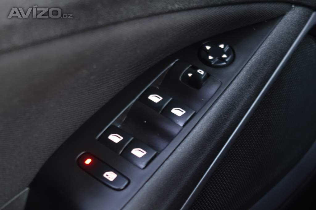 Foto inzerátu Opel Crossland 1.2 Turbo