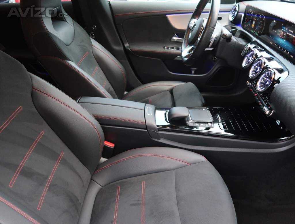 Foto inzerátu Mercedes-Benz CLA 250 e