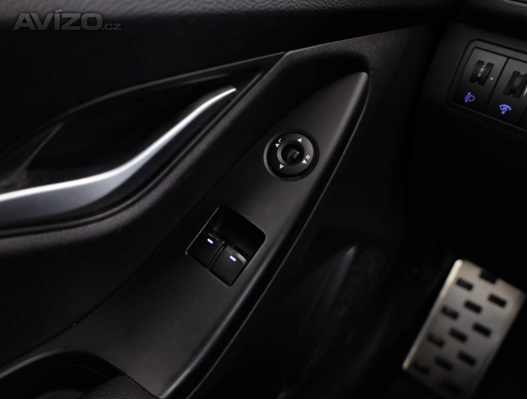 Foto inzerátu Hyundai ix20 1.6 CVVT