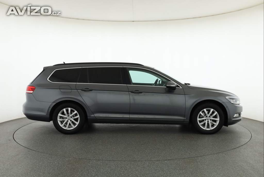 Foto inzerátu Volkswagen Passat 2.0 TDI