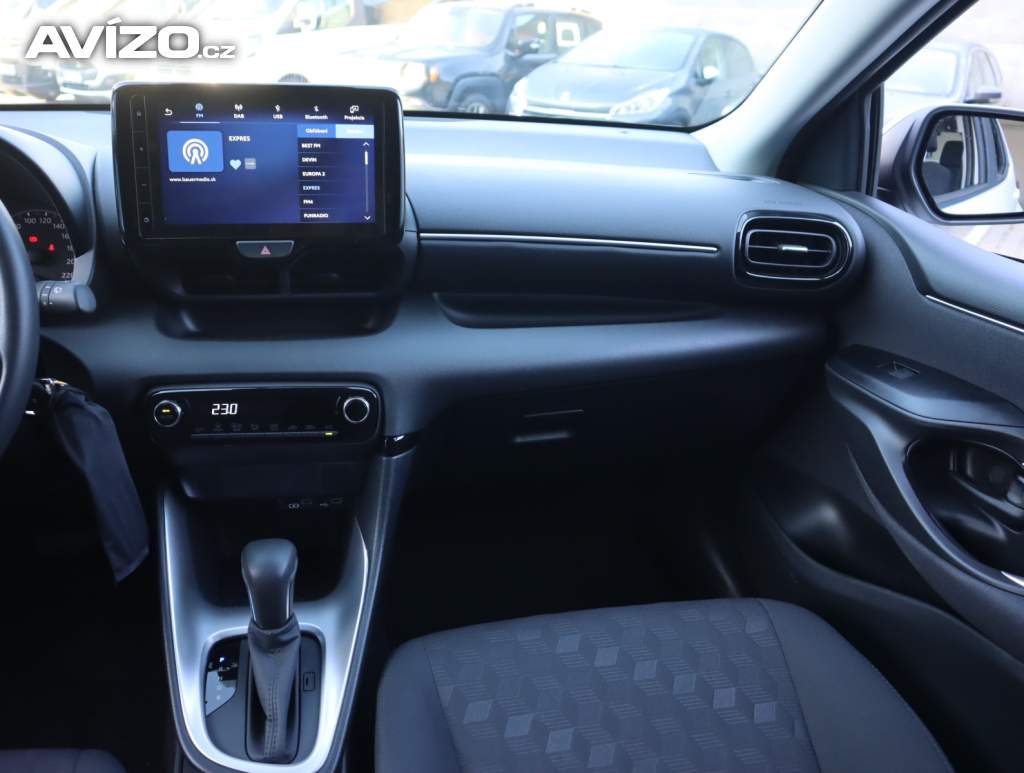 Foto inzerátu Toyota Yaris 1.5 VVT-i Hybrid