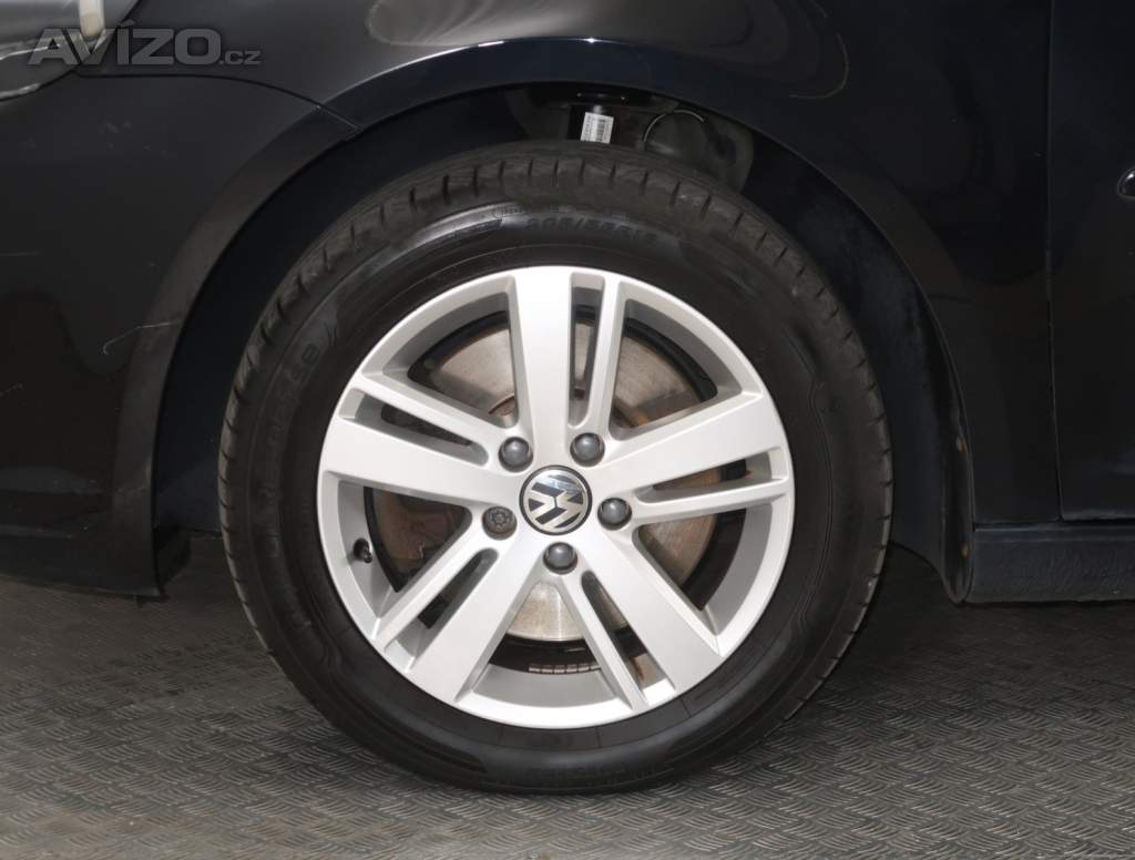 Foto inzerátu Volkswagen Touran 2.0 TDI