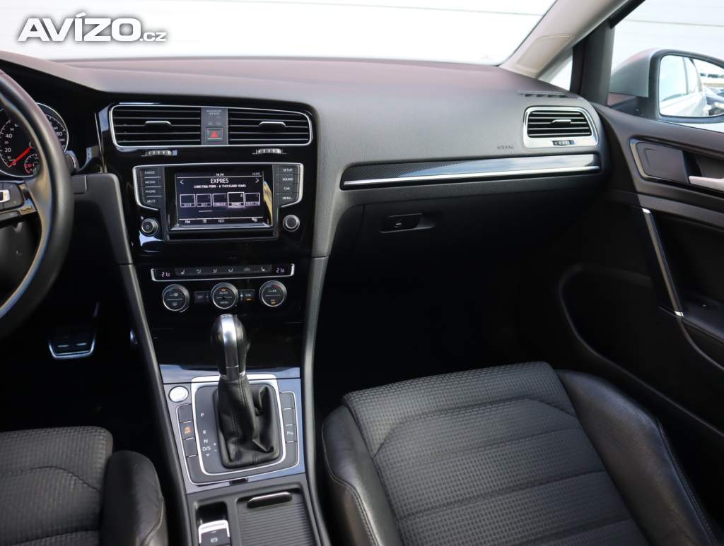 Foto inzerátu Volkswagen Golf 2.0 TDI
