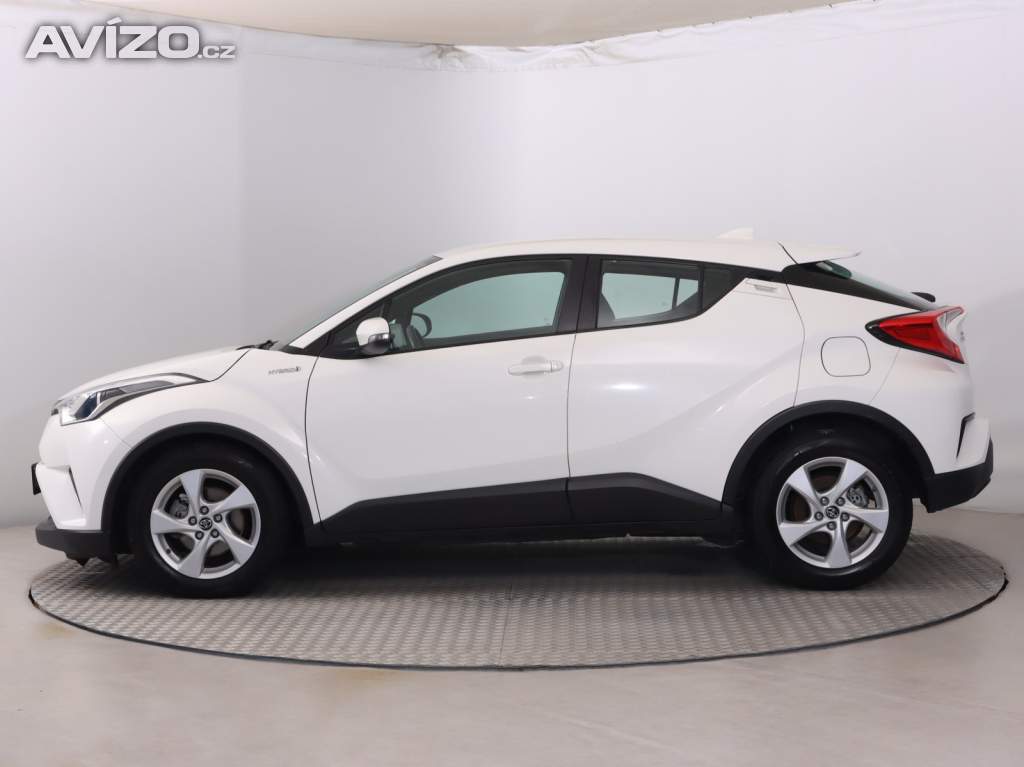 Foto inzerátu Toyota C-HR 1.8 Hybrid