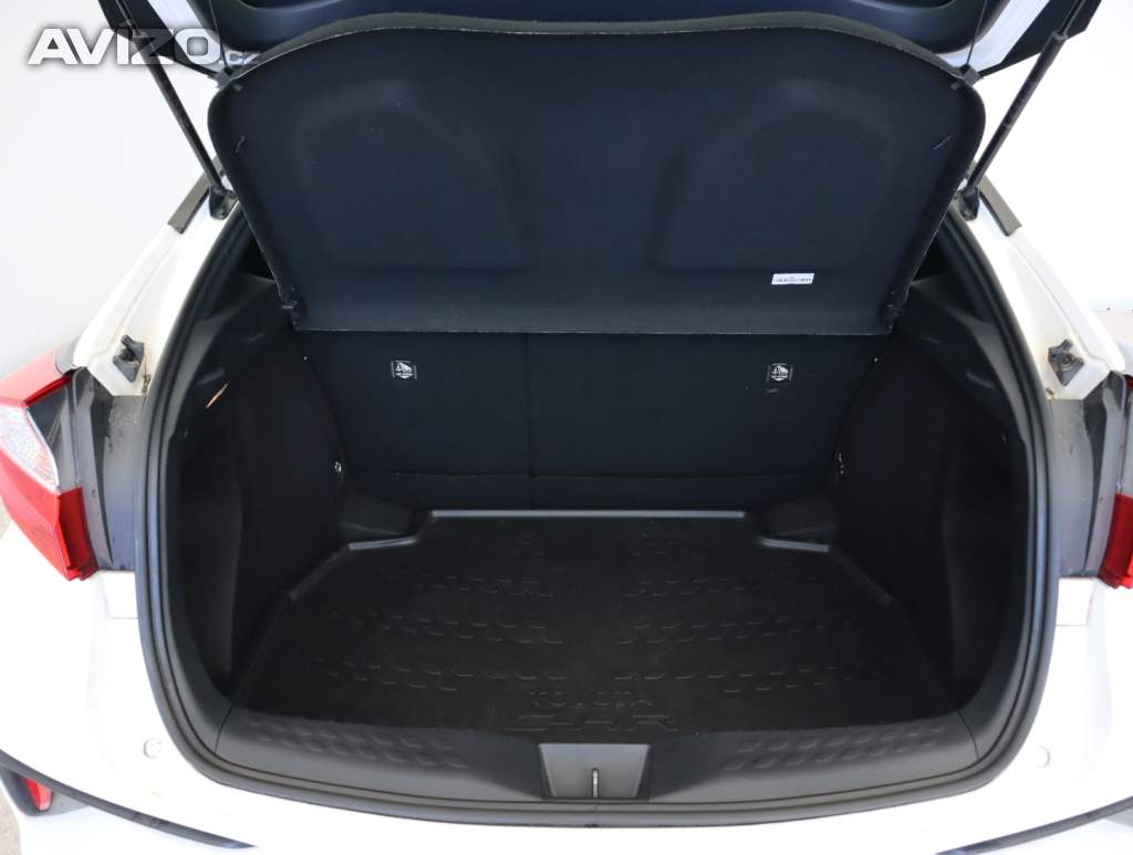 Foto inzerátu Toyota C-HR 1.8 Hybrid