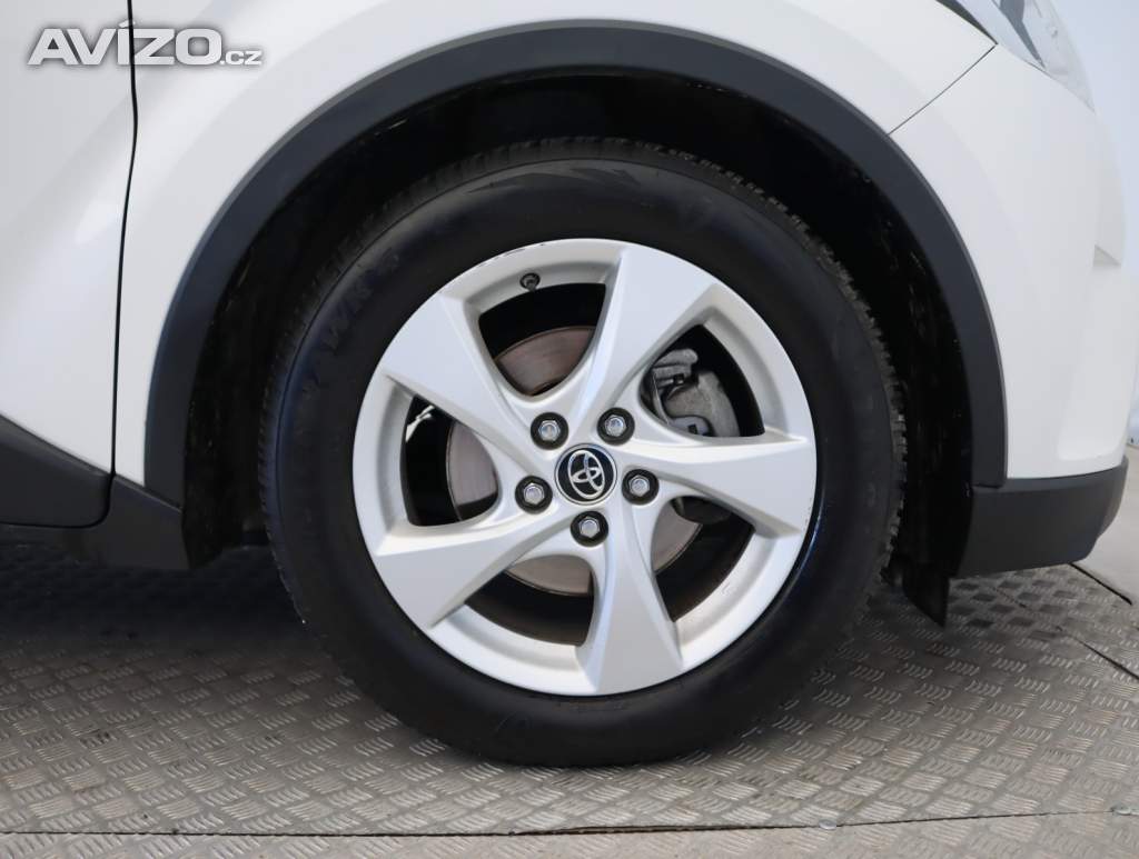Foto inzerátu Toyota C-HR 1.8 Hybrid