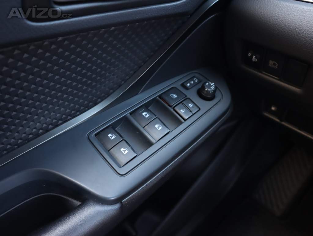 Foto inzerátu Toyota C-HR 1.8 Hybrid