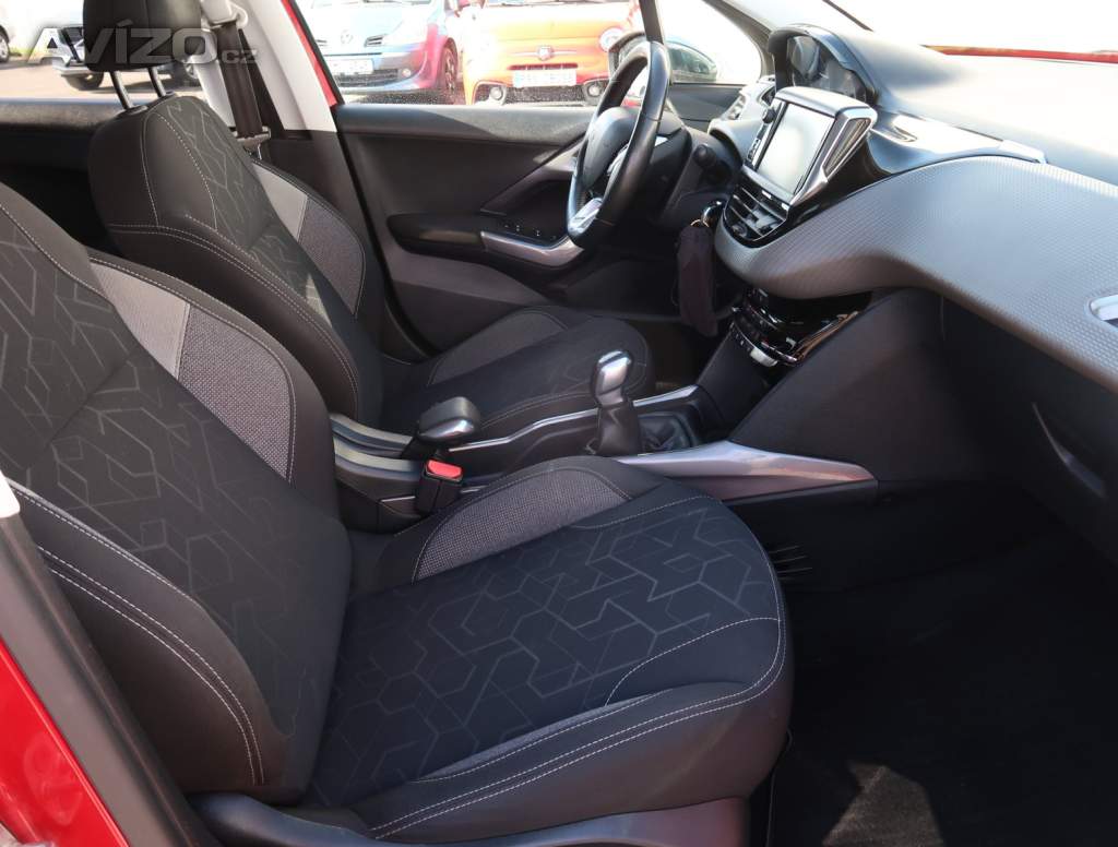 Foto inzerátu Peugeot 2008 1.2 PureTech