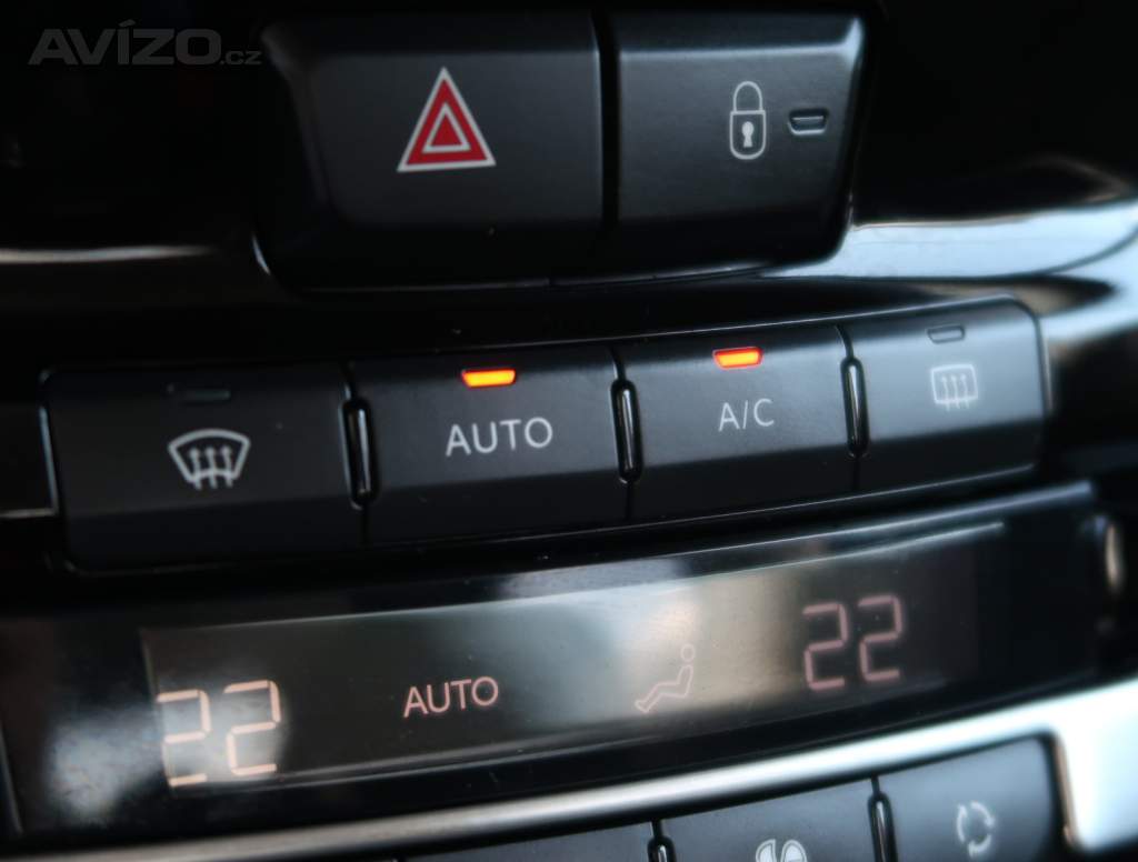 Foto inzerátu Peugeot 2008 1.2 PureTech