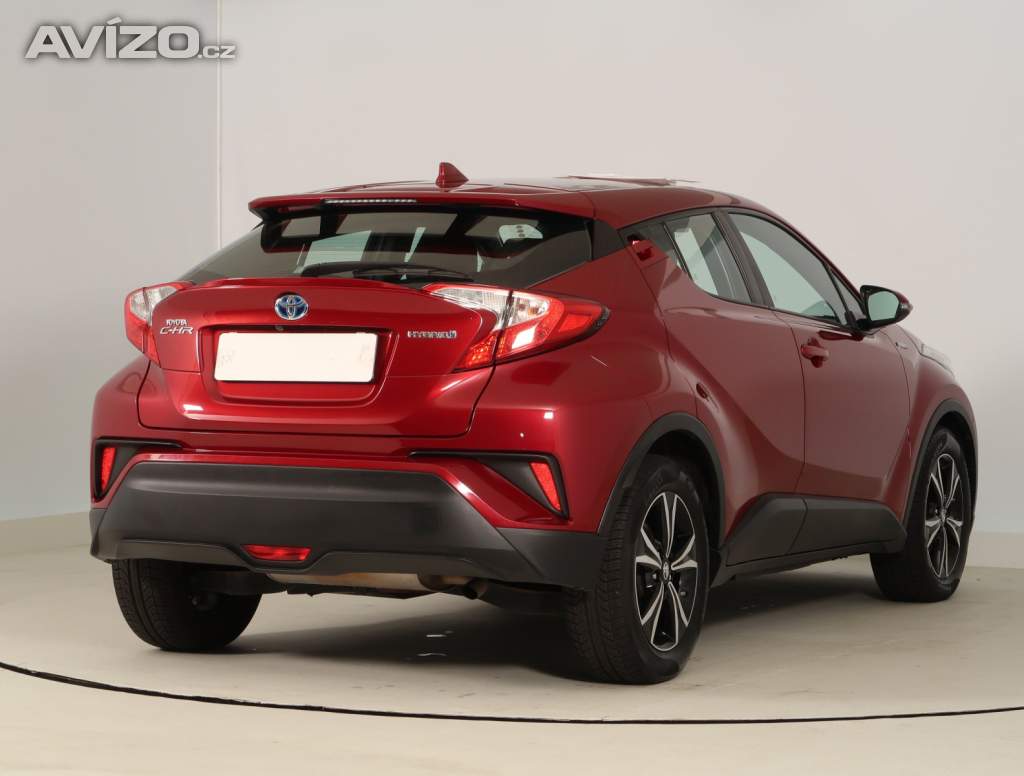 Foto inzerátu Toyota C-HR 1.8 Hybrid