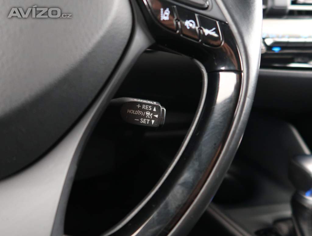 Foto inzerátu Toyota C-HR 1.8 Hybrid