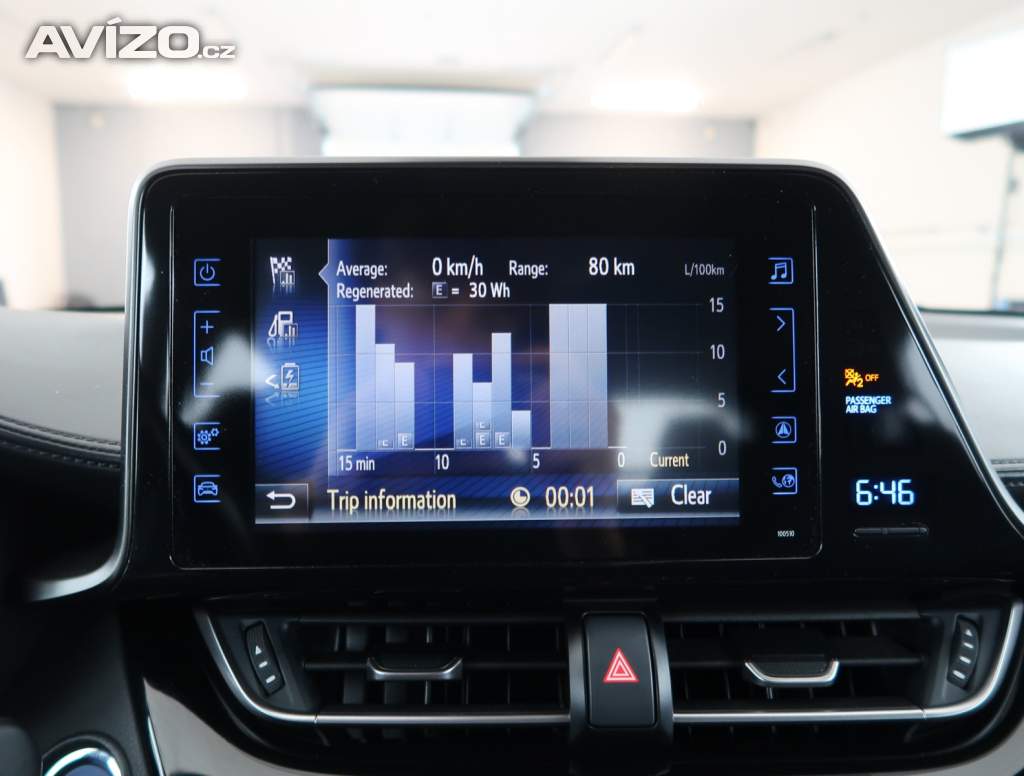 Foto inzerátu Toyota C-HR 1.8 Hybrid