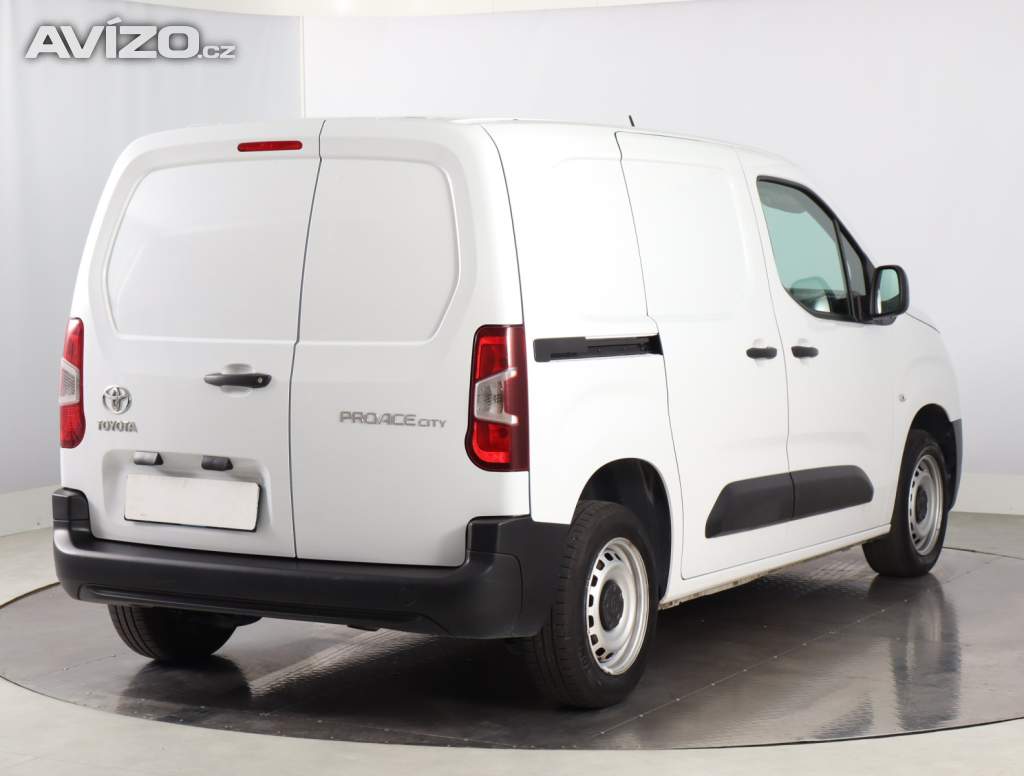 Foto inzerátu Toyota ProAce City 1.5 D4-D
