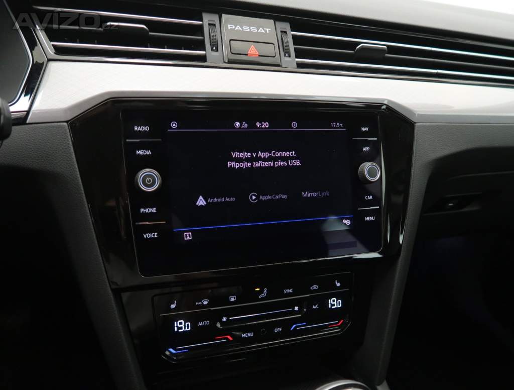 Foto inzerátu Volkswagen Passat 2.0 TDI