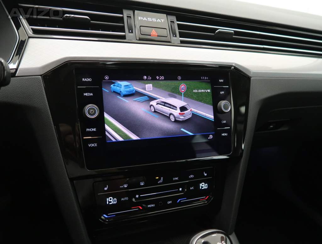 Foto inzerátu Volkswagen Passat 2.0 TDI