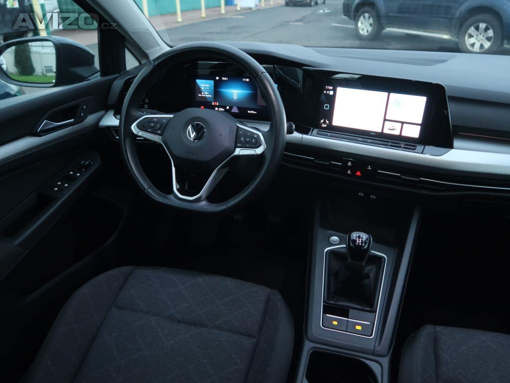 Foto inzerátu Volkswagen Golf 1.0 TSI