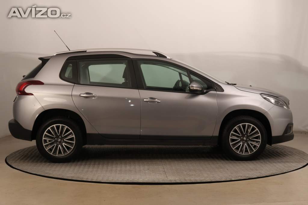 Foto inzerátu Peugeot 2008 1.2 PureTech