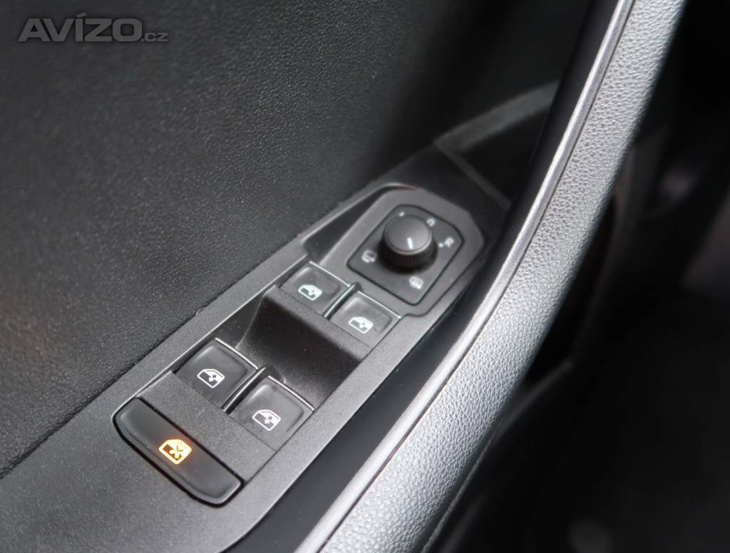 Foto inzerátu Škoda Karoq 1.5 TSI