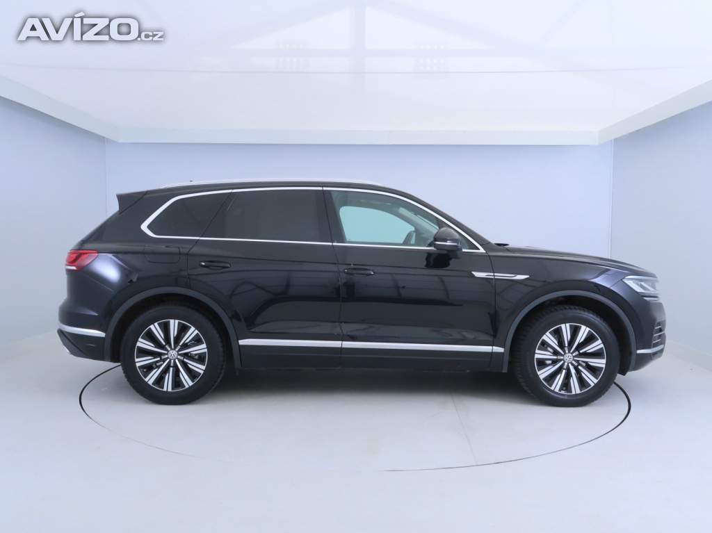 Foto inzerátu Volkswagen Touareg 3.0 TDI