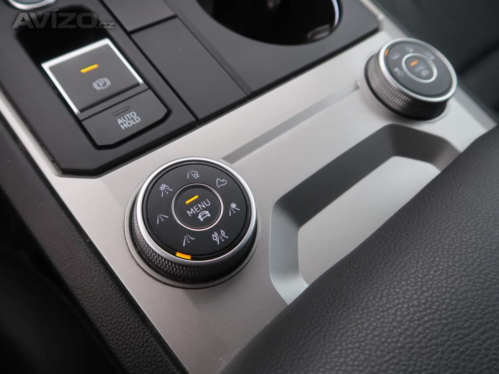 Foto inzerátu Volkswagen Touareg 3.0 TDI