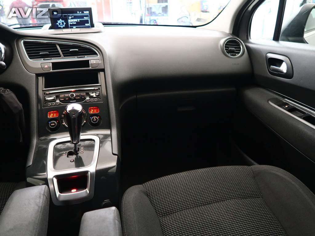 Foto inzerátu Peugeot 5008 1.6 HDi