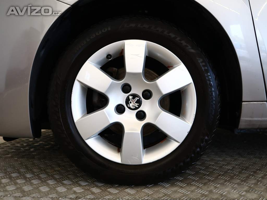 Foto inzerátu Peugeot 5008 1.6 HDi